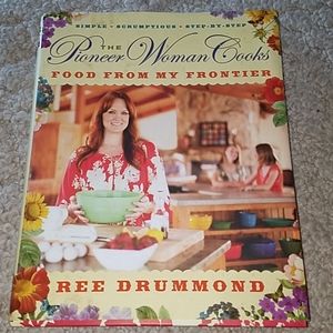 The Pioneer Woman Cooks cookbook